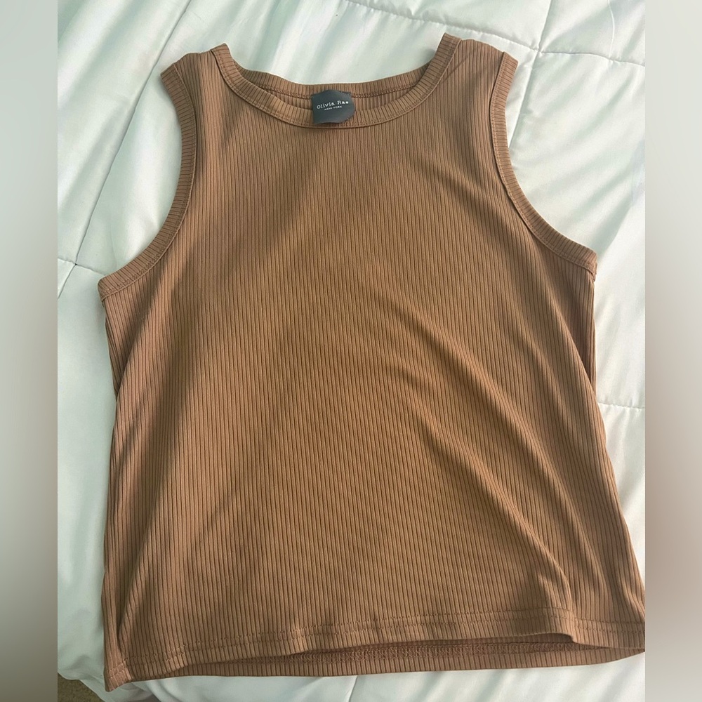 Light brown ribbed tank